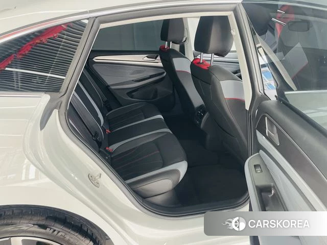 Volkswagen Lingdu 2024 Белый из Китая, фото 5