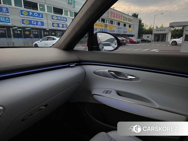 Genesis GV70 2024 Черный из Кореи, фото 5