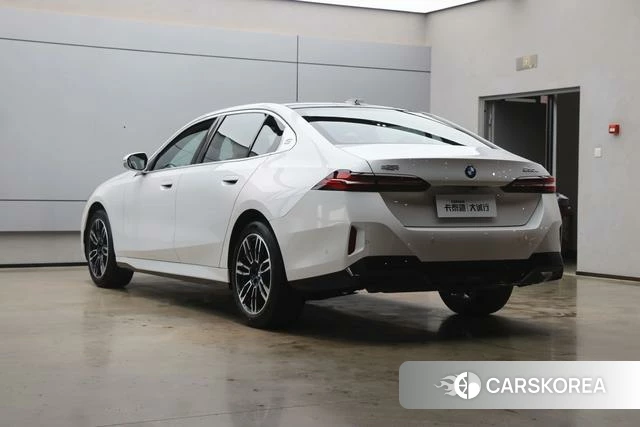 BMW 5 series id 3993491 из Китая 5