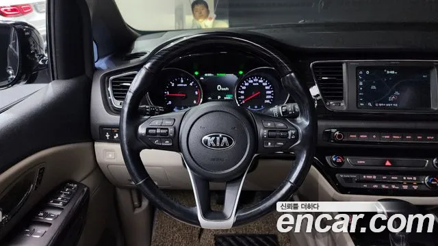 Kia The New Carnival id 2312856 из Кореи 5