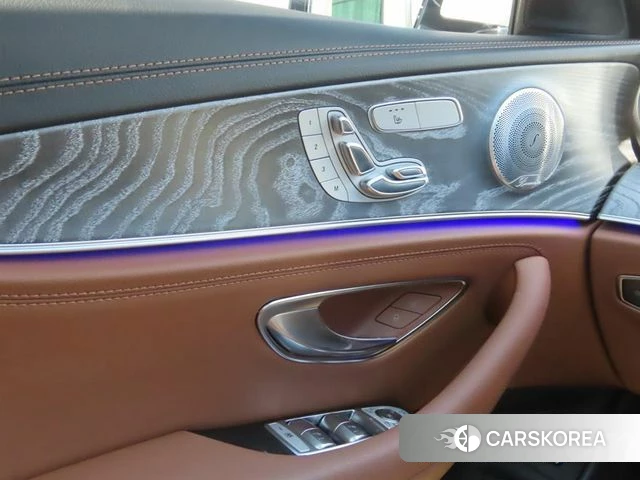 Mercedes-Benz E-Class W213 2021 Белый из Кореи, фото 5