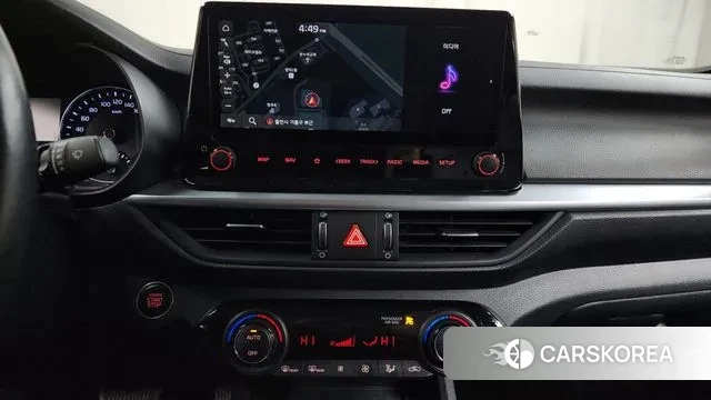 Kia The New K3 2nd generation 2021 Белый из Кореи, фото 5