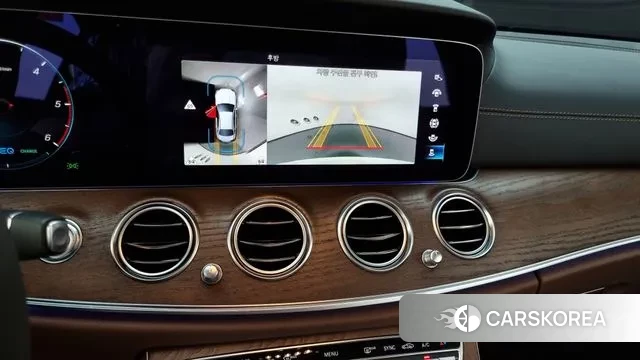 Mercedes-Benz E-Class W213 2023 Белый из Кореи, фото 5