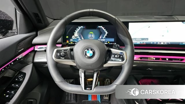 BMW 5 Series (G60) 2025 Синий из Кореи, фото 5