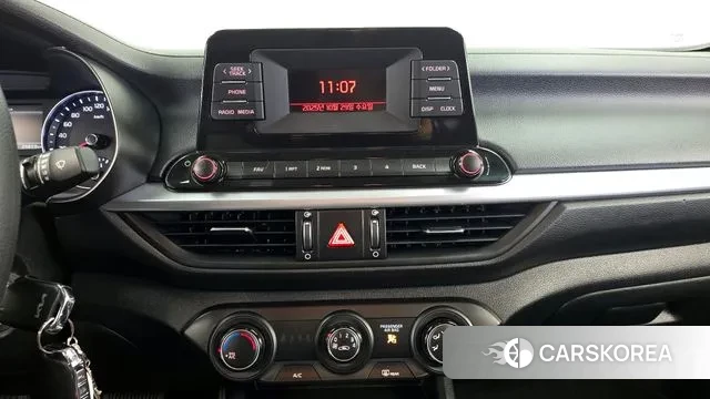 Kia The New K3 2nd generation 2022 Белый из Кореи, фото 5