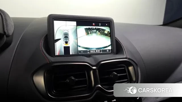 Aston Martin Vantage 2nd Generation 2022 Белый из Кореи, фото 5