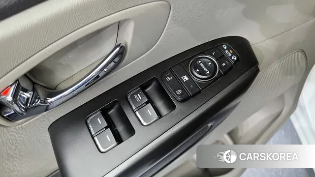 Kia All New Carnival 2018 Белый из Кореи, фото 5