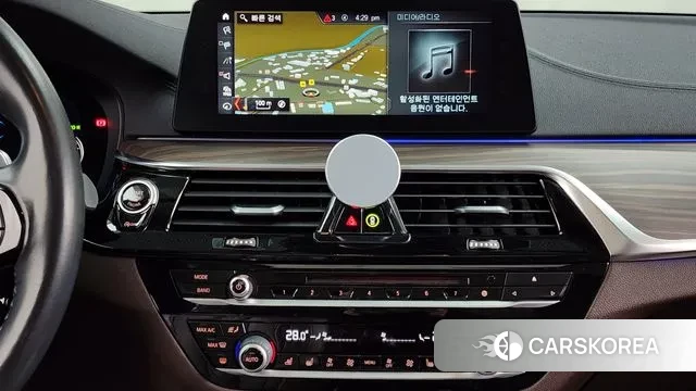 BMW 5 Series (G30) 2018 Серебряный из Кореи, фото 5