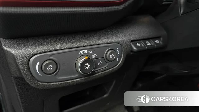 Chevrolet (GM Daewoo) Trailblazer 2022 Черный из Кореи, фото 5