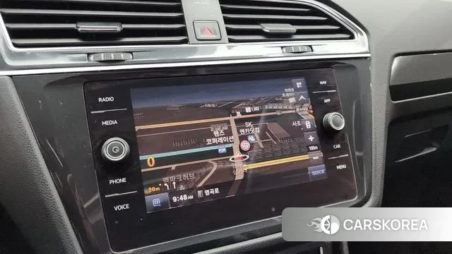 Volkswagen Tiguan second Generation 2018 Серебристо-серый из Кореи, фото 5