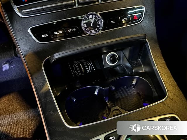Mercedes-Benz E-Class W213 2018 Белый из Кореи, фото 5