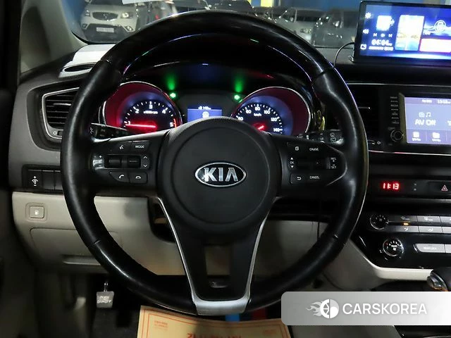 Kia The New Carnival 2019 Белый из Кореи, фото 5