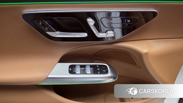 Mercedes-Benz E-Class W214 2024 Белый из Кореи, фото 5