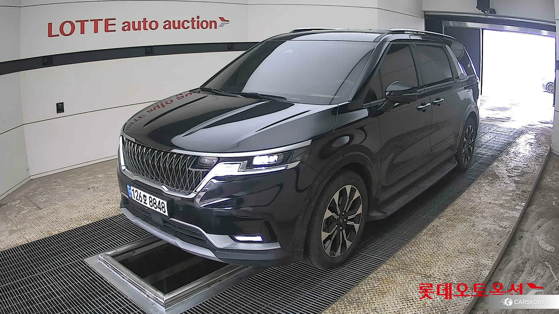 Kia Carnival 2021 Черный из Кореи, фото 5