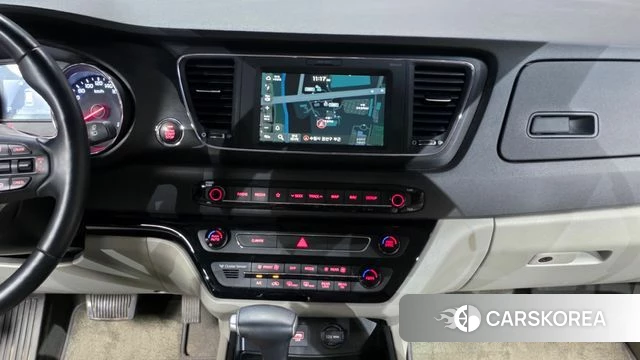 Kia The New Carnival 2020 Серый из Кореи, фото 5
