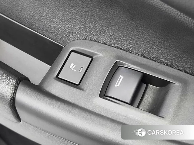 Chevrolet (GM Daewoo) Trailblazer 2020 Белый из Кореи, фото 5