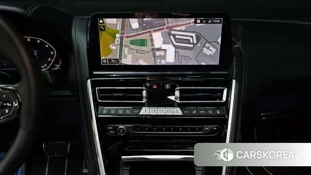 BMW 8 Series (G15) 2024 Черный из Кореи, фото 5