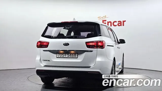 Kia The New Carnival 2019 Белый из Кореи, фото 5
