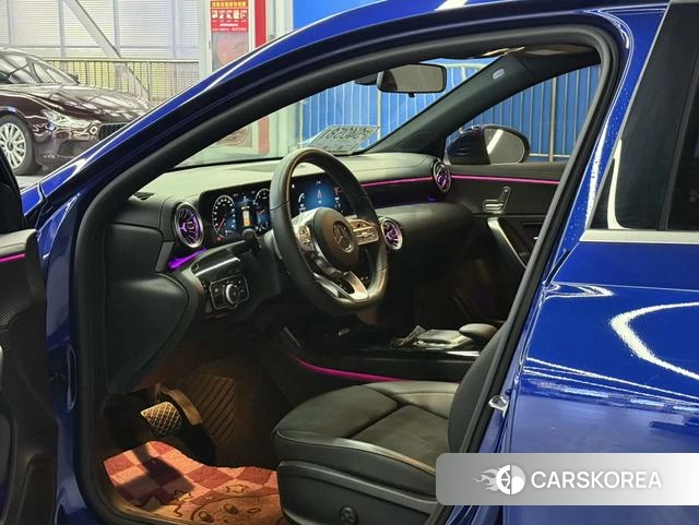 Mercedes-Benz Class A 2021 Синий из Китая, фото 5