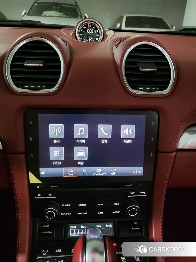 Porsche 718 Boxster 2021 Белый двухцветный из Кореи, фото 5