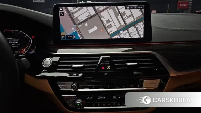 BMW 5 Series (G30) 2021 Серебряный из Кореи, фото 5