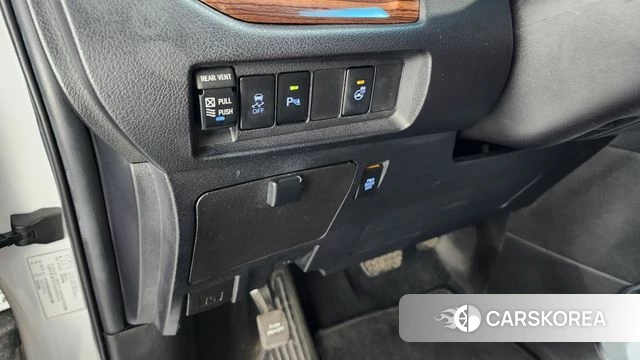 Toyota Sienna 2018 Белый из Кореи, фото 5