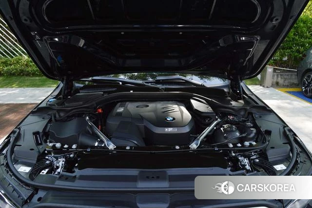 BMW 5 series 2025 Черный из Китая, фото 5
