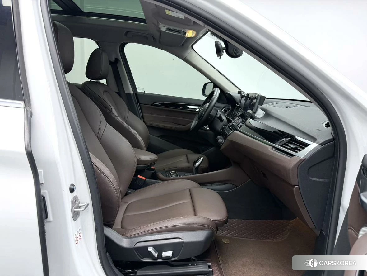 BMW X1 2021 Белый из Китая, фото 5