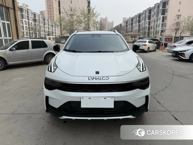 Lynk 01 2024 Белый из Китая, фото 5