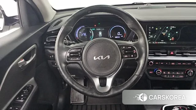 Kia Niro Plus 2022 Белый из Кореи, фото 5