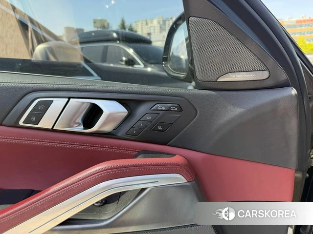 BMW X6 (G06) 2021 Песочный из Кореи, фото 5