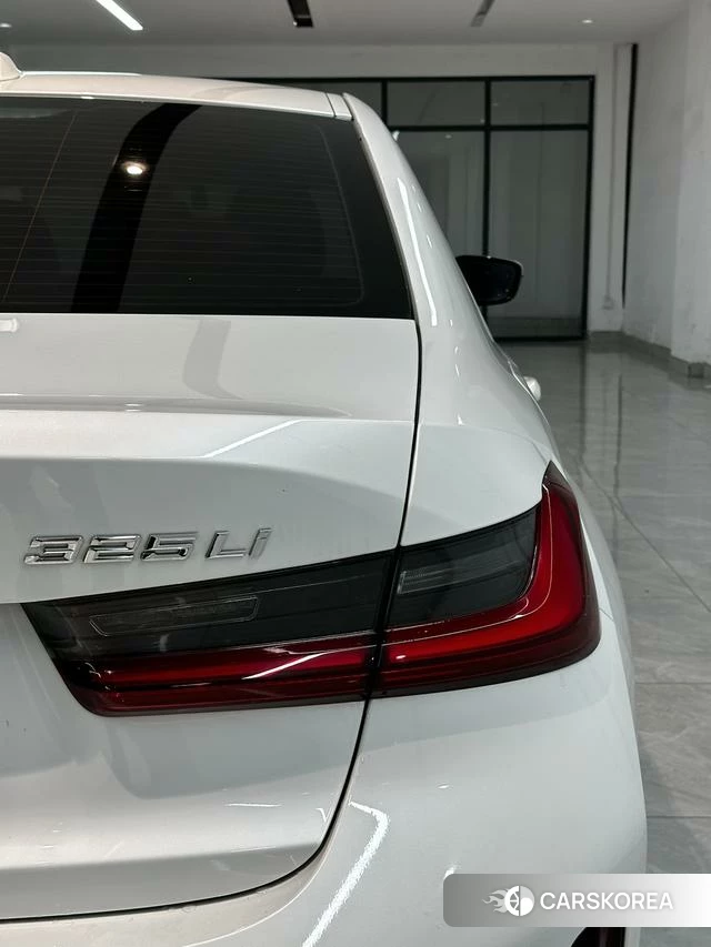 BMW 3 series 2023 Белый из Китая, фото 5