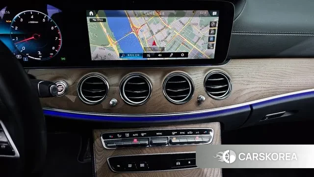 Mercedes-Benz E-Class W213 2023 Белый из Кореи, фото 5