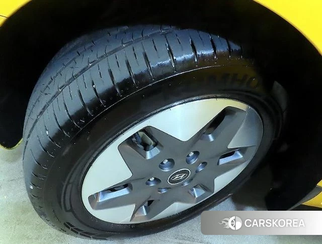 Hyundai Staria 2022 Желтый из Кореи, фото 5