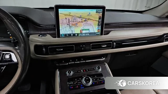 Lincoln Aviator 2nd generation 2021 Белый из Кореи, фото 5