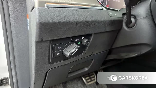 Volkswagen Arteon 2018 Белый из Кореи, фото 5