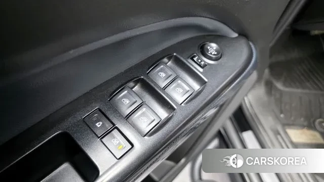 Chevrolet (GM Daewoo) Real New Colorado 2022 Черный из Кореи, фото 5