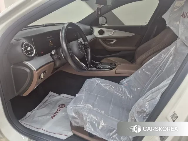 Mercedes-Benz E-Class W213 2021 Белый из Кореи, фото 5