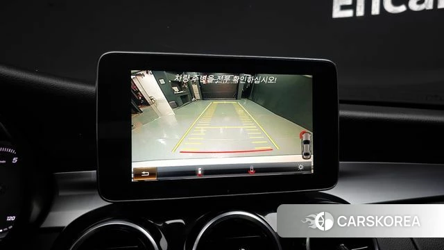 Mercedes-Benz C-Class W205 2018 Белый из Кореи, фото 5