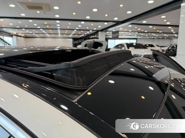 Mercedes-Benz C-Class W206 2024 Белый из Кореи, фото 5