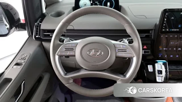 Hyundai Staria 2023 Белый из Кореи, фото 5