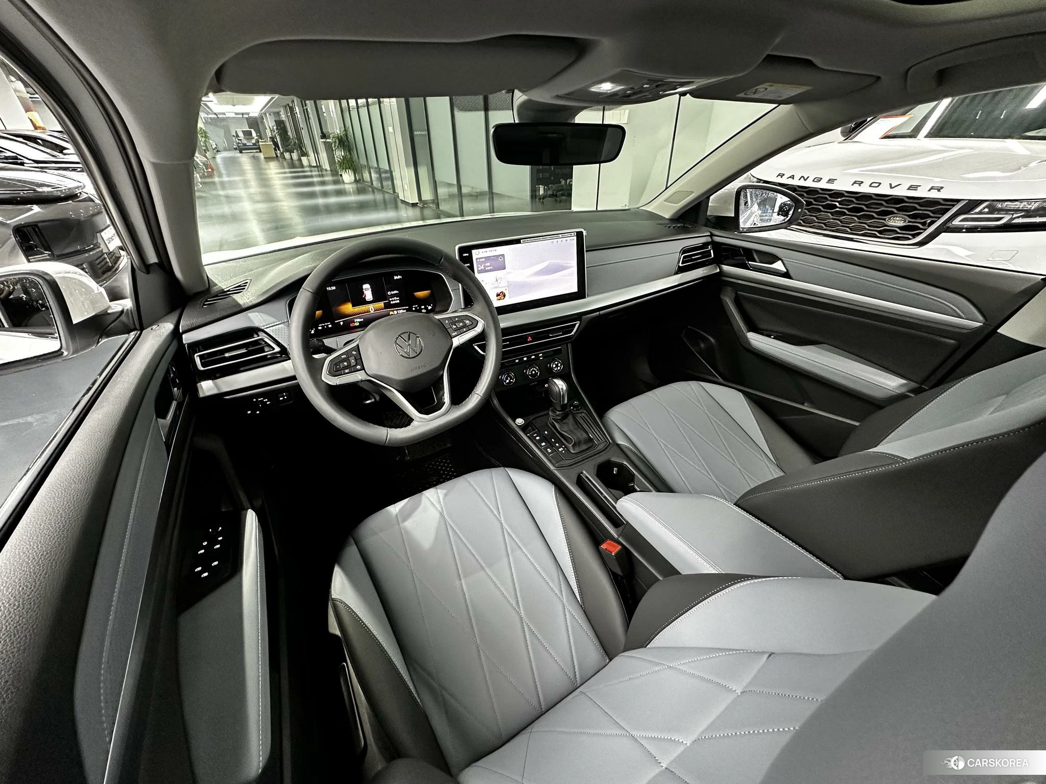 Volkswagen Lavida 2026 Белый из Китая, фото 5