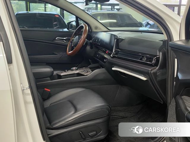 Kia Sportage 5th Generation 2023 Белый из Кореи, фото 5