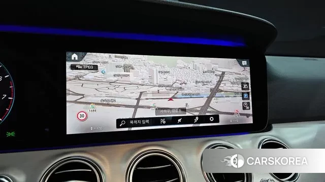 Mercedes-Benz E-Class W213 2020 Белый из Кореи, фото 5