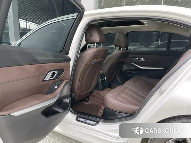 BMW 3 series 2023 Белый из Китая, фото 5