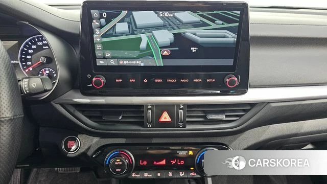 Kia The New K3 2nd generation 2022 Белый из Кореи, фото 5