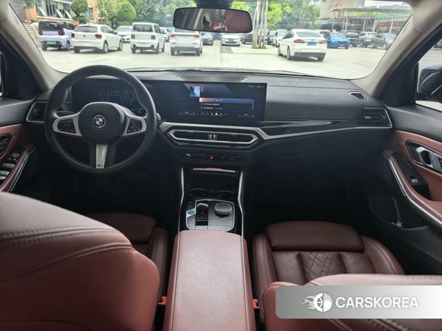 BMW i3 2024 Черный из Китая, фото 5
