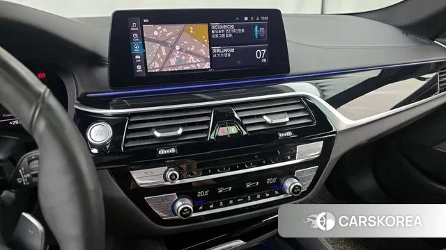 BMW 5 Series (G30) 2020 Белый из Кореи, фото 5