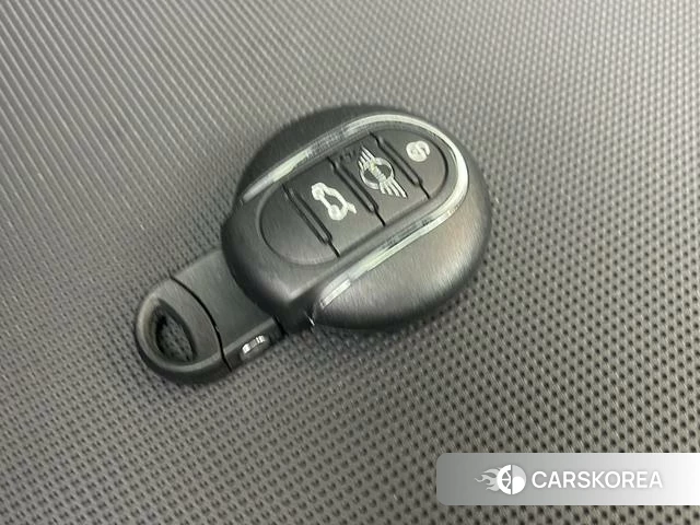 MINI MINI 2024 Черный из Китая, фото 5