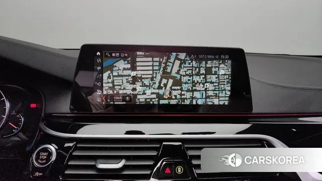 BMW 5 Series (G30) 2018 Белый из Кореи, фото 5